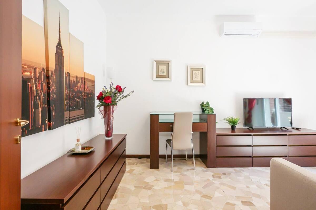Ihost Apartment - Veneziano 8 Milan Exterior photo